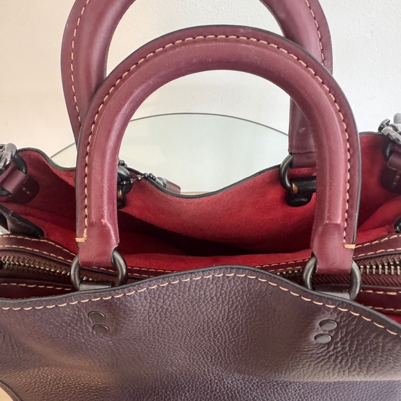 Coach 1941 Rogue in Oxblood with Red Interior - Picture 9 of 16